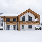 Luxury Chalet In Saalbach Hinterglemm With Sauna