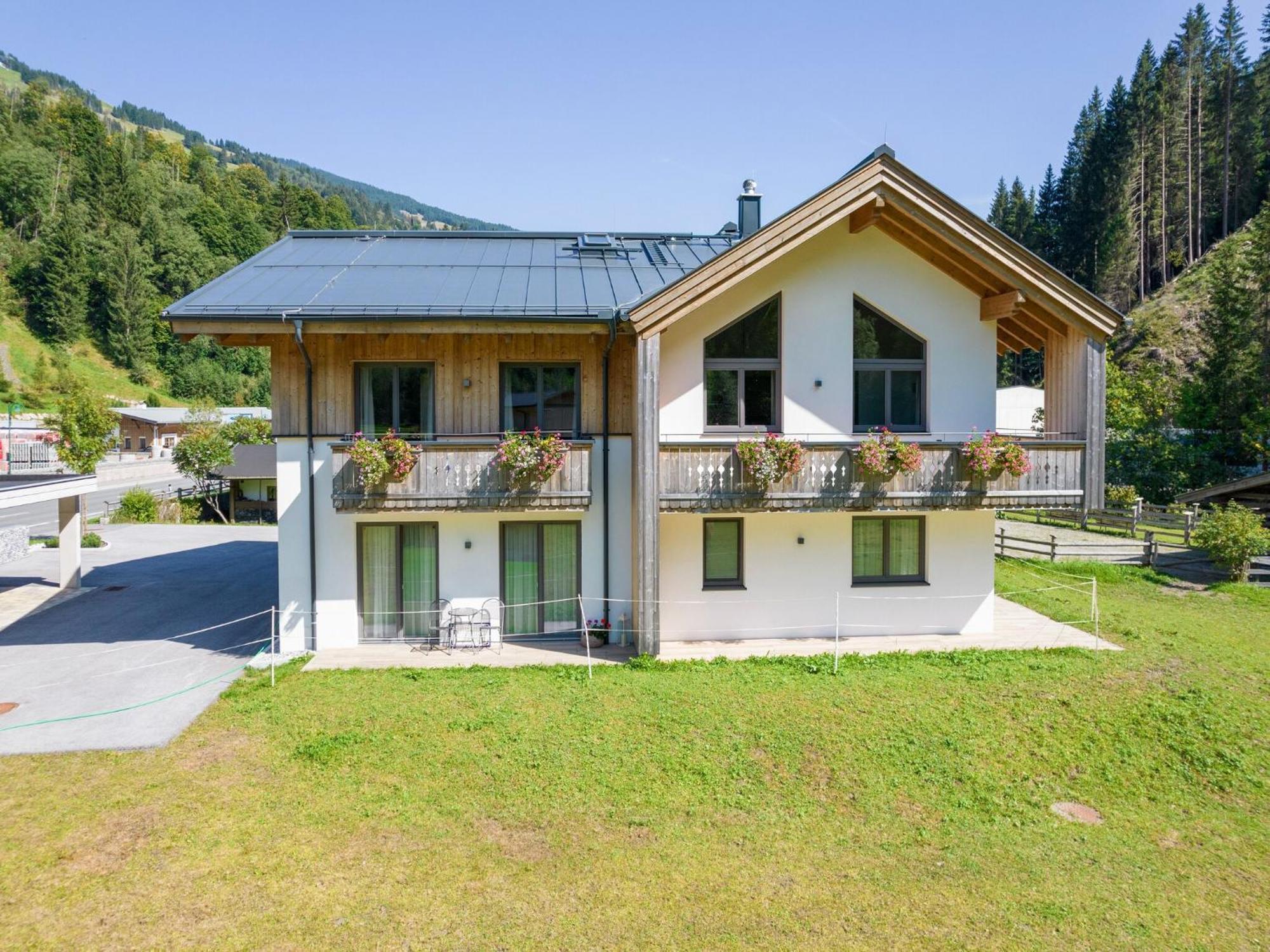 Luxury In Hinterglemm With Sauna *